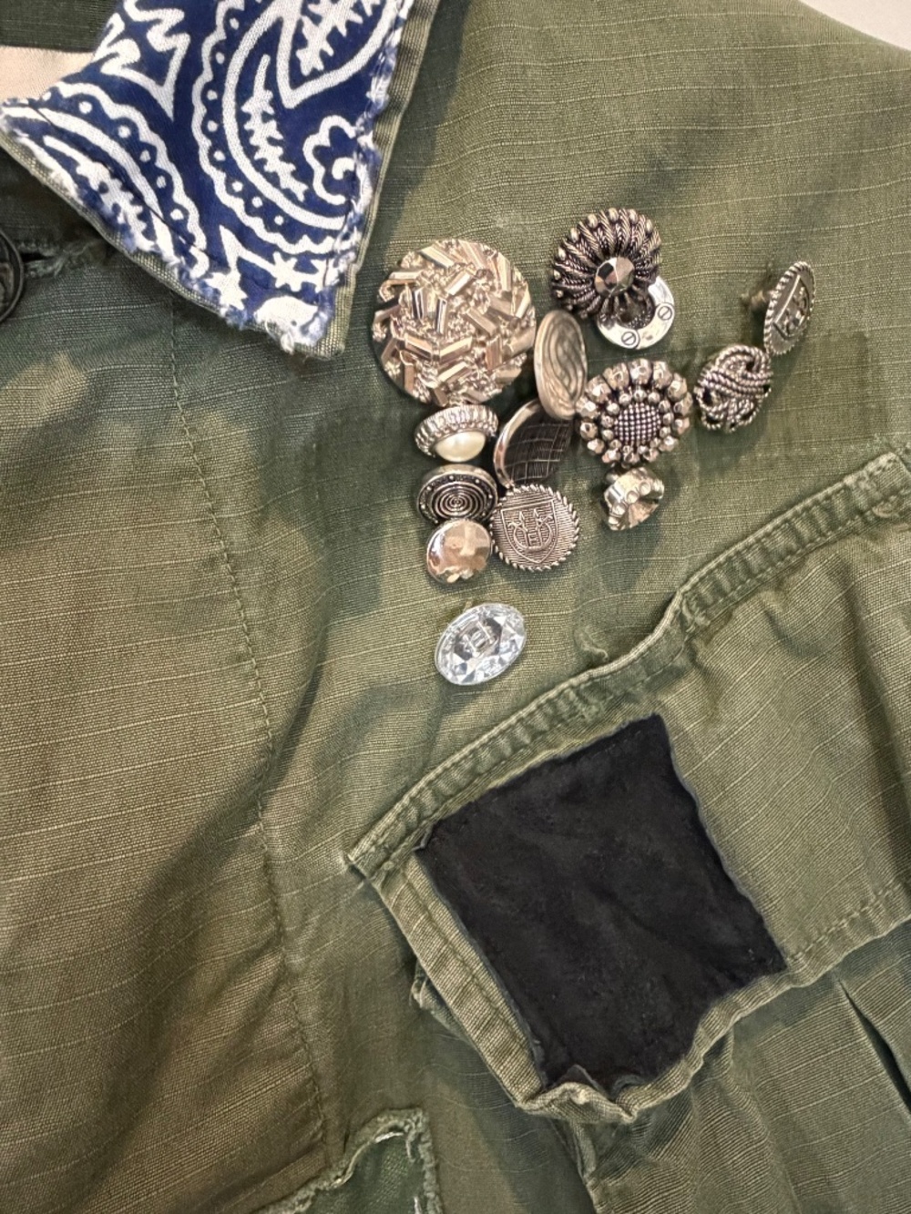 Cropped Jacket - Picture 2 of 4